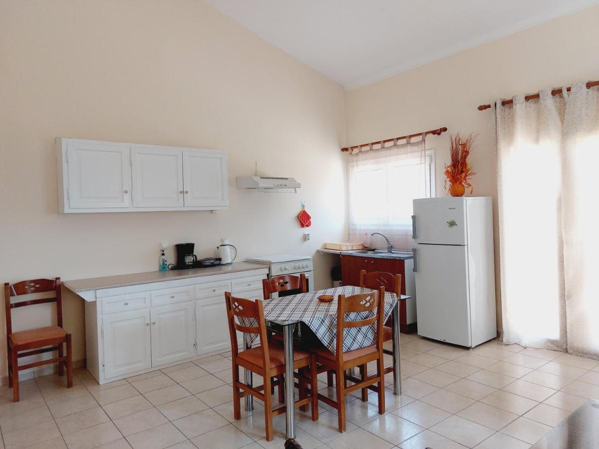Zoi & Alexia Apartments Ipsos Dış mekan fotoğraf